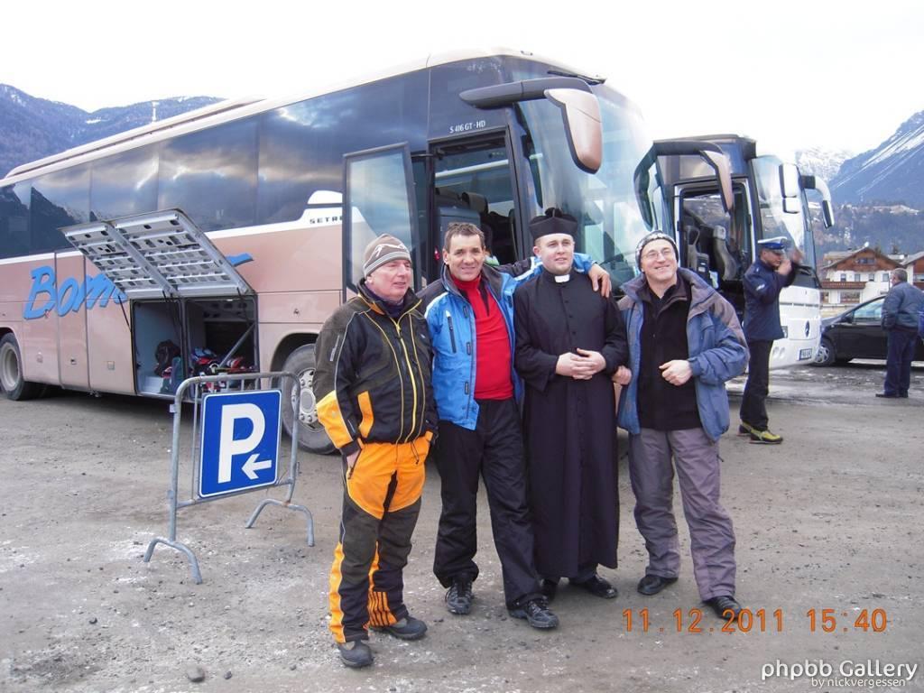 Na parkingu przy dolnej stacji w Bormio